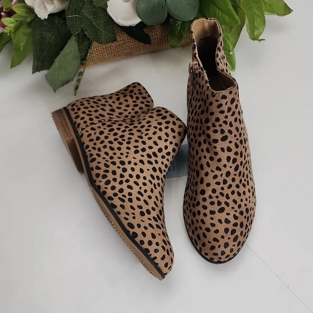 Cat & Jack Tan and Black Cheetah Print Kids Ankle Boots